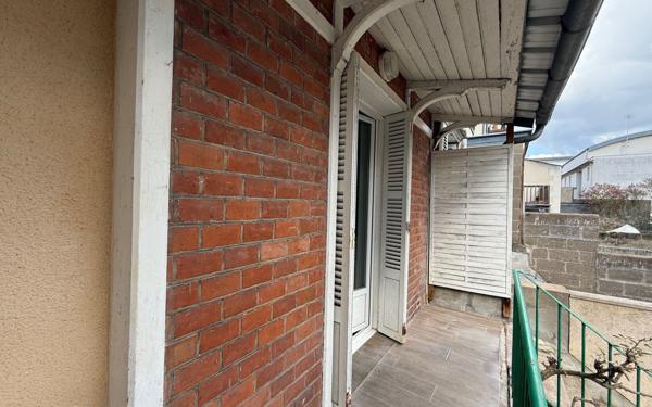 Appartement à vendre    3 pièces • 61,69 m2 Tours