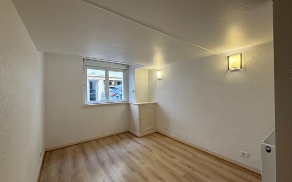 Appartement à vendre    3 pièces • 61,69 m2 Tours