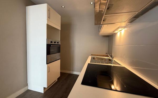 Appartement à vendre    3 pièces • 61,69 m2 Tours