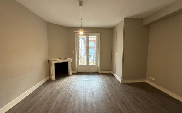 Appartement à vendre    3 pièces • 61,69 m2 Tours