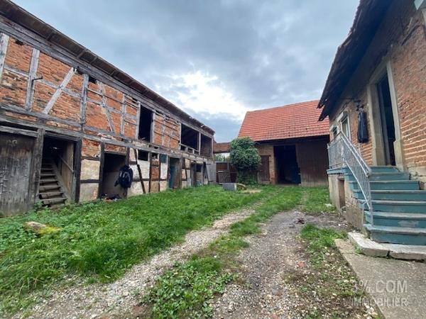 3%.COM Corps de ferme à rénover sur terrain de 5.50 ares Alteckendorf (67270)