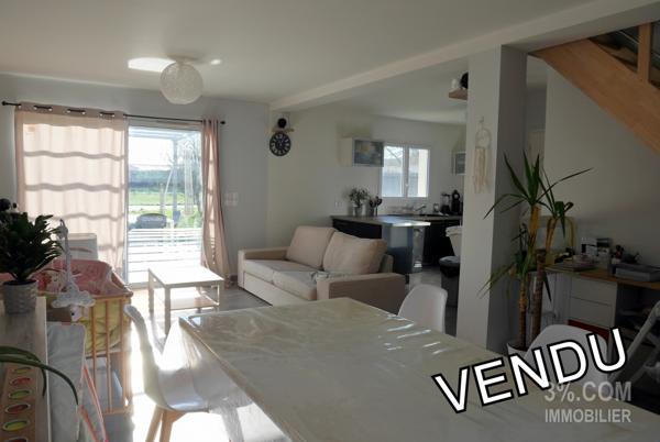 Maison récente RT2012 à étage de 92 m², 3 chambres, jardin clos Bouaye (44830)