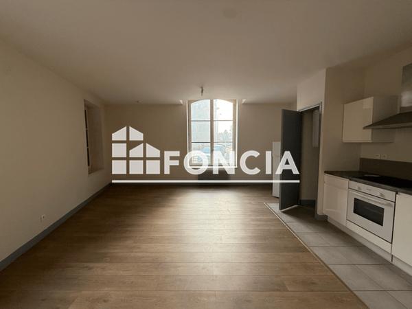Location Appartement 2 pièces 51.4 m² - 6 RAMPE DES CAPUCINS Sedan 08200