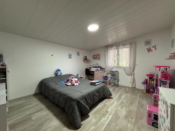 Maison à vendre 5 pièces, 820m² de terrain piscine SAINT MARTIN DE VALGALGUES (30)