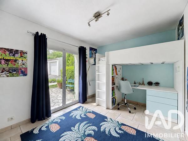 Maison à vendre 7 pièces 193 m² Le Rouret