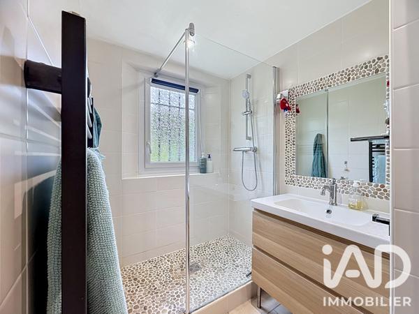 Maison à vendre 7 pièces 193 m² Le Rouret