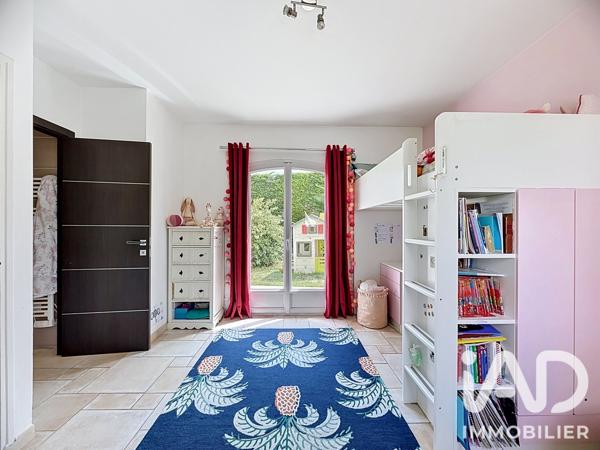 Maison à vendre 7 pièces 193 m² Le Rouret