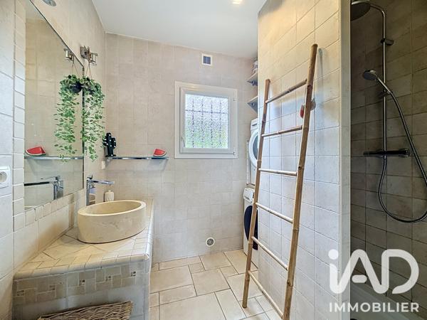 Maison à vendre 7 pièces 193 m² Le Rouret