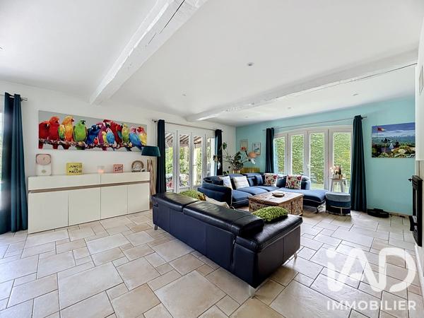 Maison à vendre 7 pièces 193 m² Le Rouret