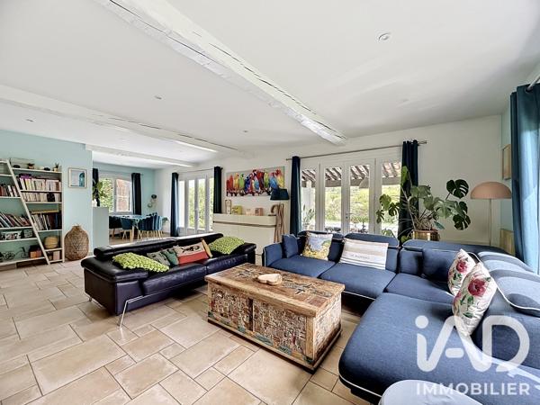 Maison à vendre 7 pièces 193 m² Le Rouret