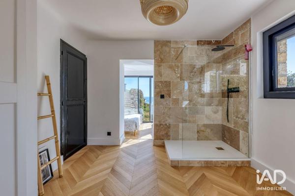 Maison à vendre 5 pièces 198 m² Vallauris
