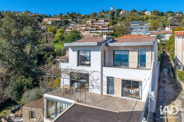 Maison à vendre 5 pièces 198 m² Vallauris