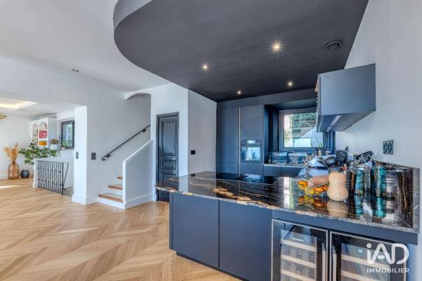 Maison à vendre 5 pièces 198 m² Vallauris