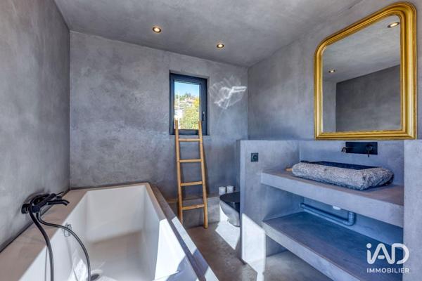 Maison à vendre 5 pièces 198 m² Vallauris