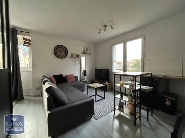 Appartement à louer 1 pièce 32m²