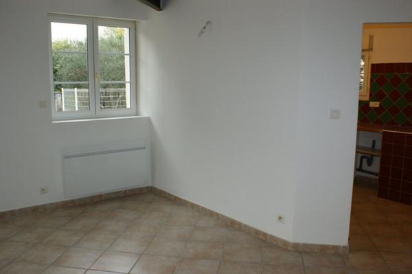 A LOUER - MAISON DE VILLAGE