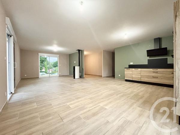 Maison à vendre  4 pièces - 118,84 m 2   PEYRILHAC  - 87