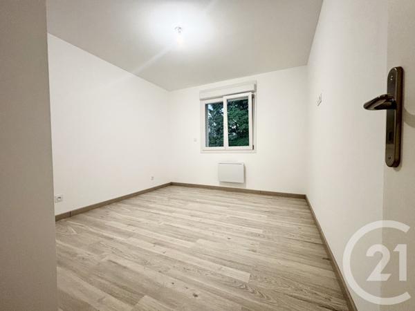 Maison à vendre  4 pièces - 118,84 m 2   PEYRILHAC  - 87