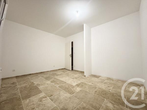 Maison à vendre  4 pièces - 118,84 m 2   PEYRILHAC  - 87