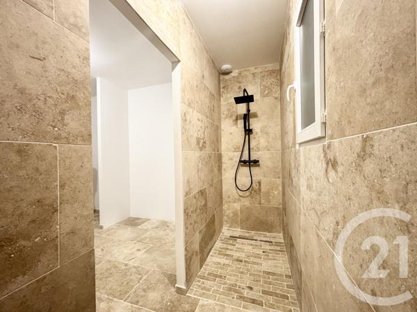 Maison à vendre  4 pièces - 118,84 m 2   PEYRILHAC  - 87
