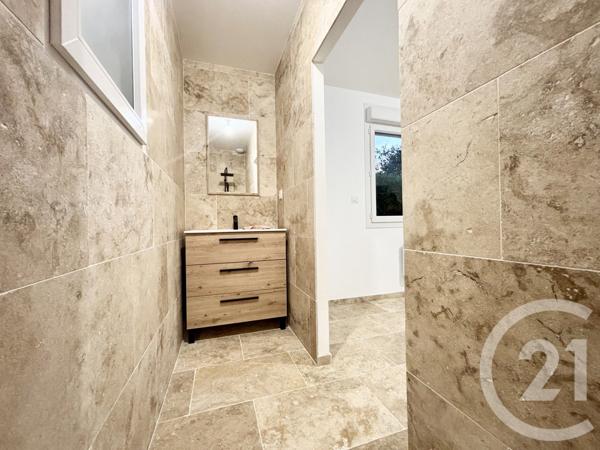 Maison à vendre  4 pièces - 118,84 m 2   PEYRILHAC  - 87