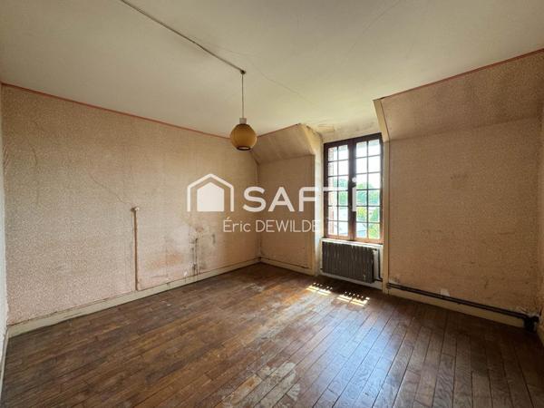 À rénover : grande maison au calme avec potentiel