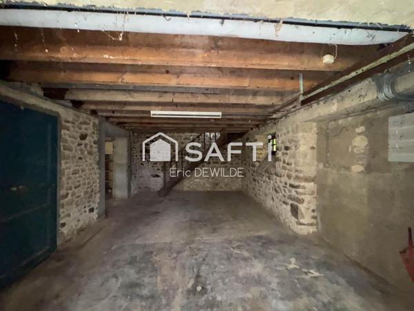 À rénover : grande maison au calme avec potentiel