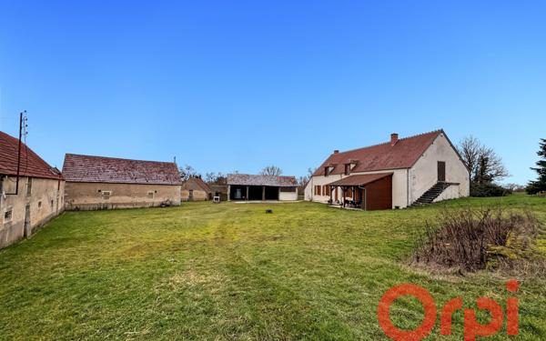 Maison à vendre    7 pièces • 186,50 m2 Dun-sur-Auron