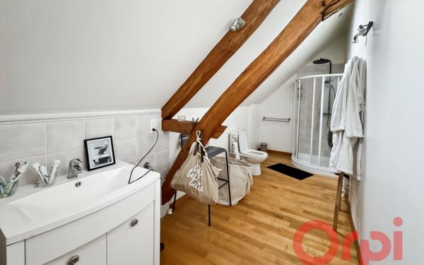 Maison à vendre    7 pièces • 186,50 m2 Dun-sur-Auron