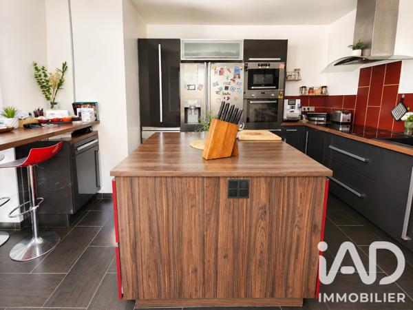 Maison à vendre 8 pièces 146,14 m² Les Mureaux