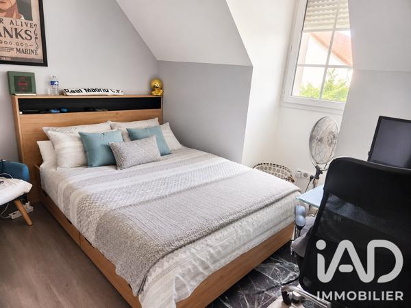 Maison à vendre 8 pièces 146,14 m² Les Mureaux