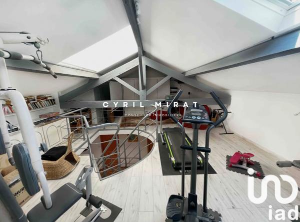 Maison à vendre 8 pièces 227 m² La Seyne-sur-Mer