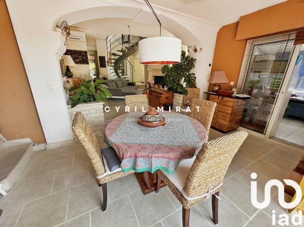 Maison à vendre 8 pièces 227 m² La Seyne-sur-Mer