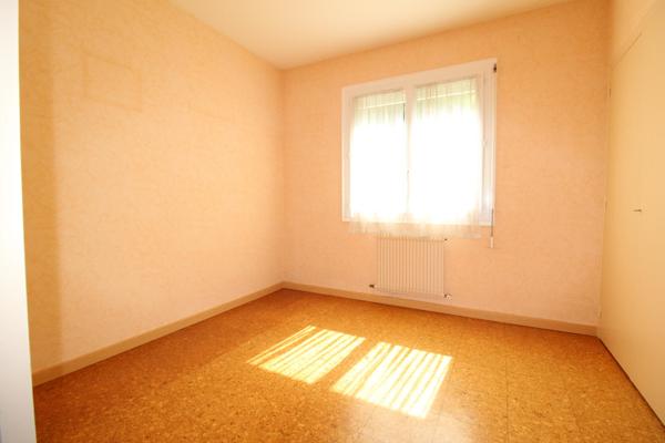 AGRÉABLE MAISON 3 CHAMBRES, QUARTIER DU PLESSIS À CHOLET