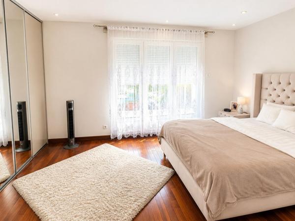 Maison spacieuse et lumineuse + Atelier 200m2