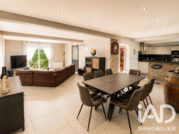Maison à vendre 7 pièces 159,17 m² Sainte-Geneviève-des-Bois