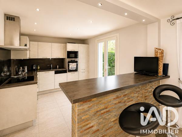 Maison à vendre 7 pièces 159,17 m² Sainte-Geneviève-des-Bois