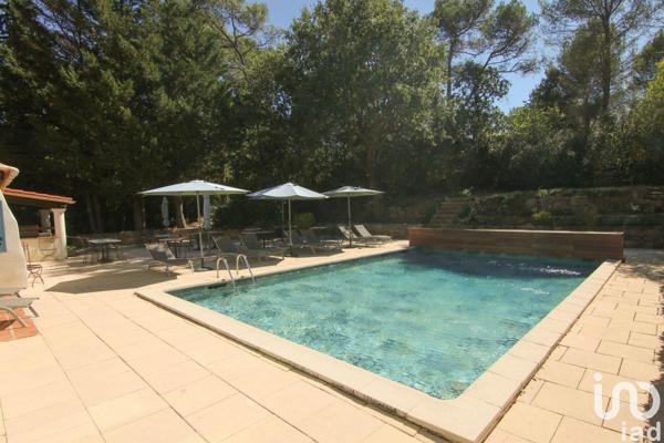 Hôtel 3* à vendre 675 m² Brignoles