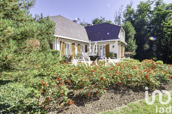 Maison à vendre 8 pièces 233 m² Saint-Brice-sous-Forêt