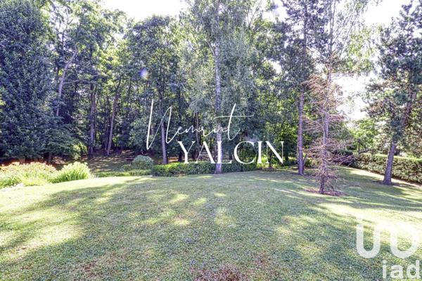 Maison à vendre 8 pièces 233 m² Saint-Brice-sous-Forêt