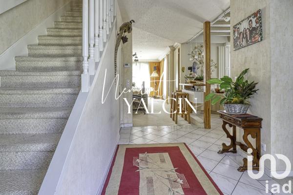 Maison à vendre 8 pièces 233 m² Saint-Brice-sous-Forêt