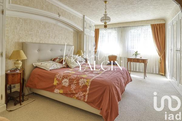 Maison à vendre 8 pièces 233 m² Saint-Brice-sous-Forêt