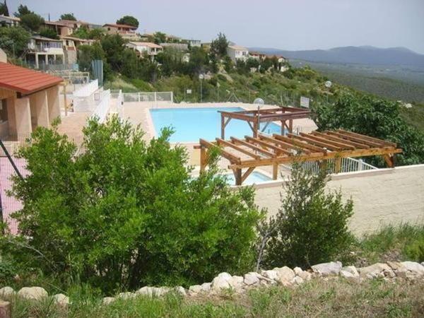 Le Castellet (83330) Maison T3/4 , 68 m2, Le Castellet
