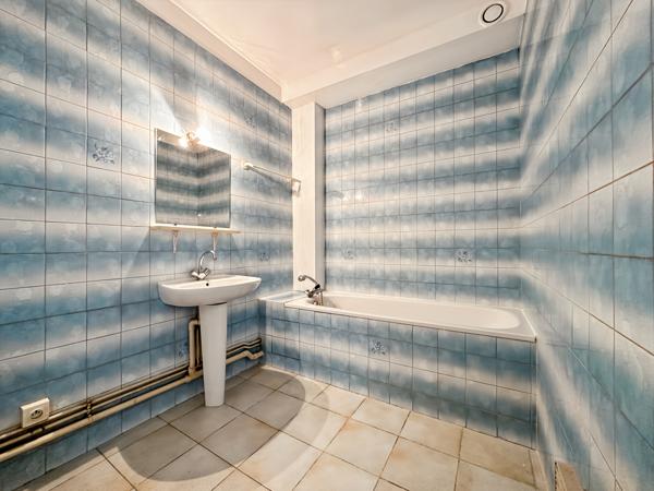 Appartement 1 pièce - 45 m² Exclusivité efficity