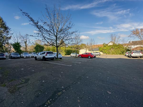 Appartement 1 pièce - 45 m² Exclusivité efficity