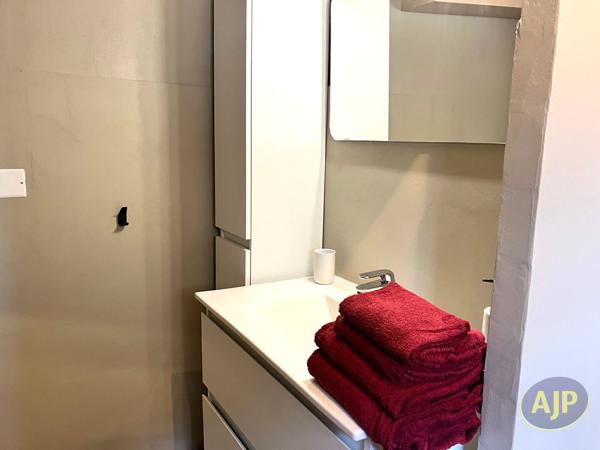 Appartement à louer Libourne : 2 pièces, 50m² avec 1 chambre(s) à 760€ - AJP Immobilier Libourne
