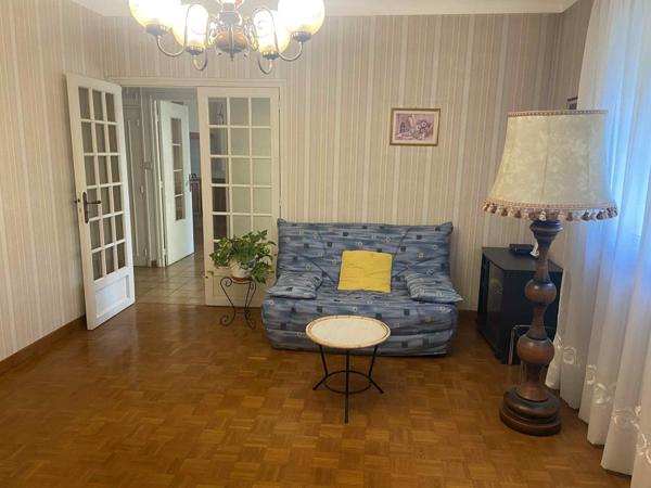 Grande maison avec terrain