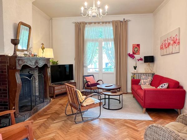 Villa 7 pièce(s) 4 chambre(s) 200 m²