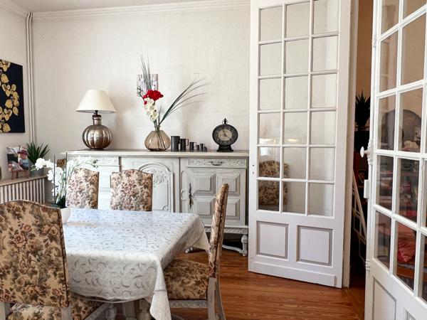 Villa 7 pièce(s) 4 chambre(s) 200 m²