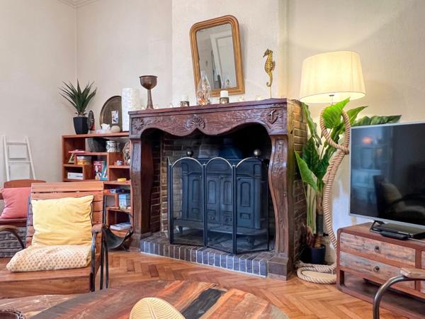 Villa 7 pièce(s) 4 chambre(s) 200 m²